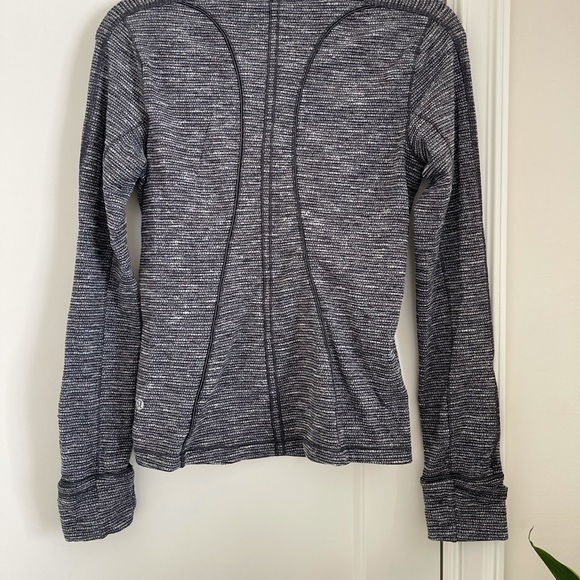 Lululemon Run Briskly 1/2 Zip - Picture 5 of 12